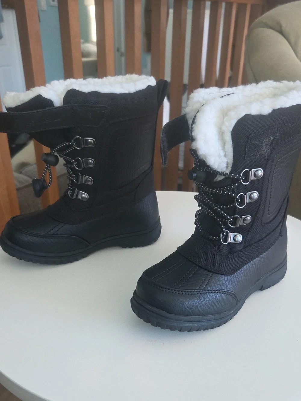 Eddie Bauer Kids Black Winter Snow Boots with Faux Fur Lining Size 11